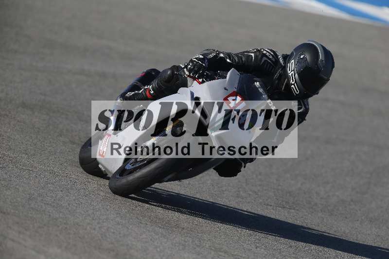 /Archiv-2024/02 29.01.-02.02.2024 Moto Center Thun Jerez/Gruppe gruen-green/414